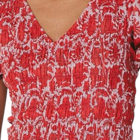 NWT- CLEOBELLA Bella Red Smocked, Puff Sleeves and Ruffle Hem Top Sz Small - Picture 2 of 16